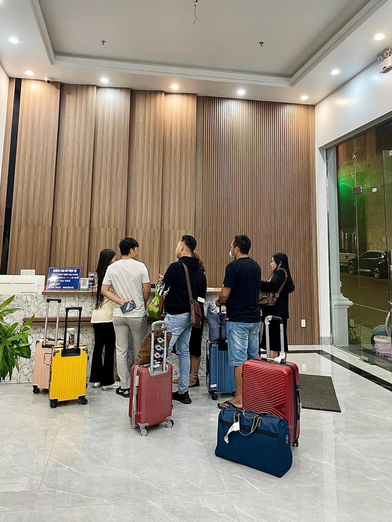 Central Halong Hotel Hạ Long Exterior foto