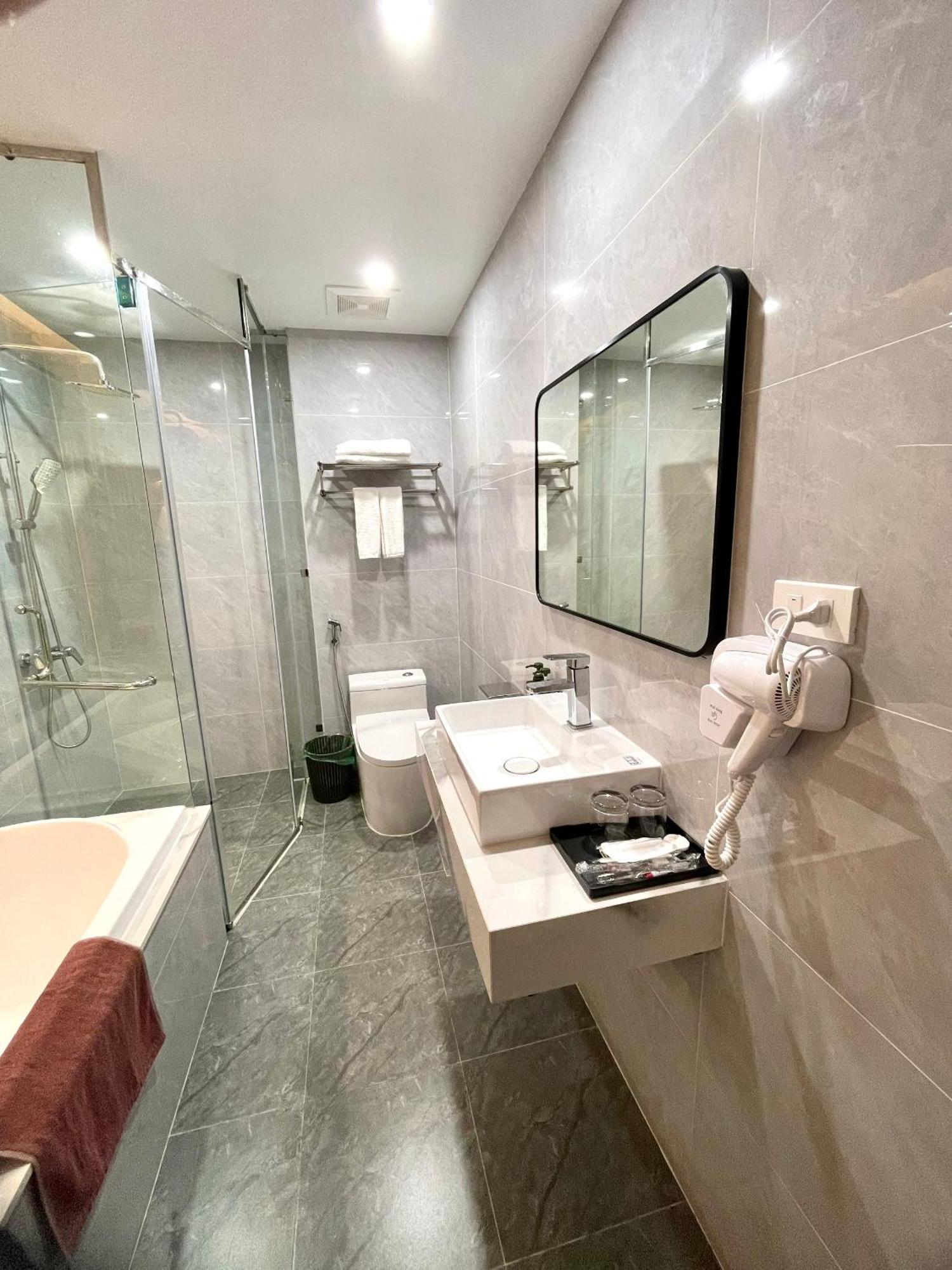 Central Halong Hotel Hạ Long Exterior foto