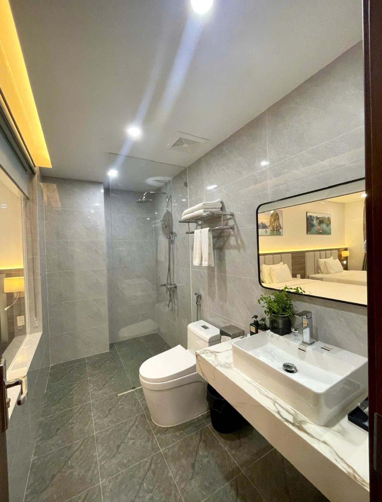 Central Halong Hotel Hạ Long Exterior foto
