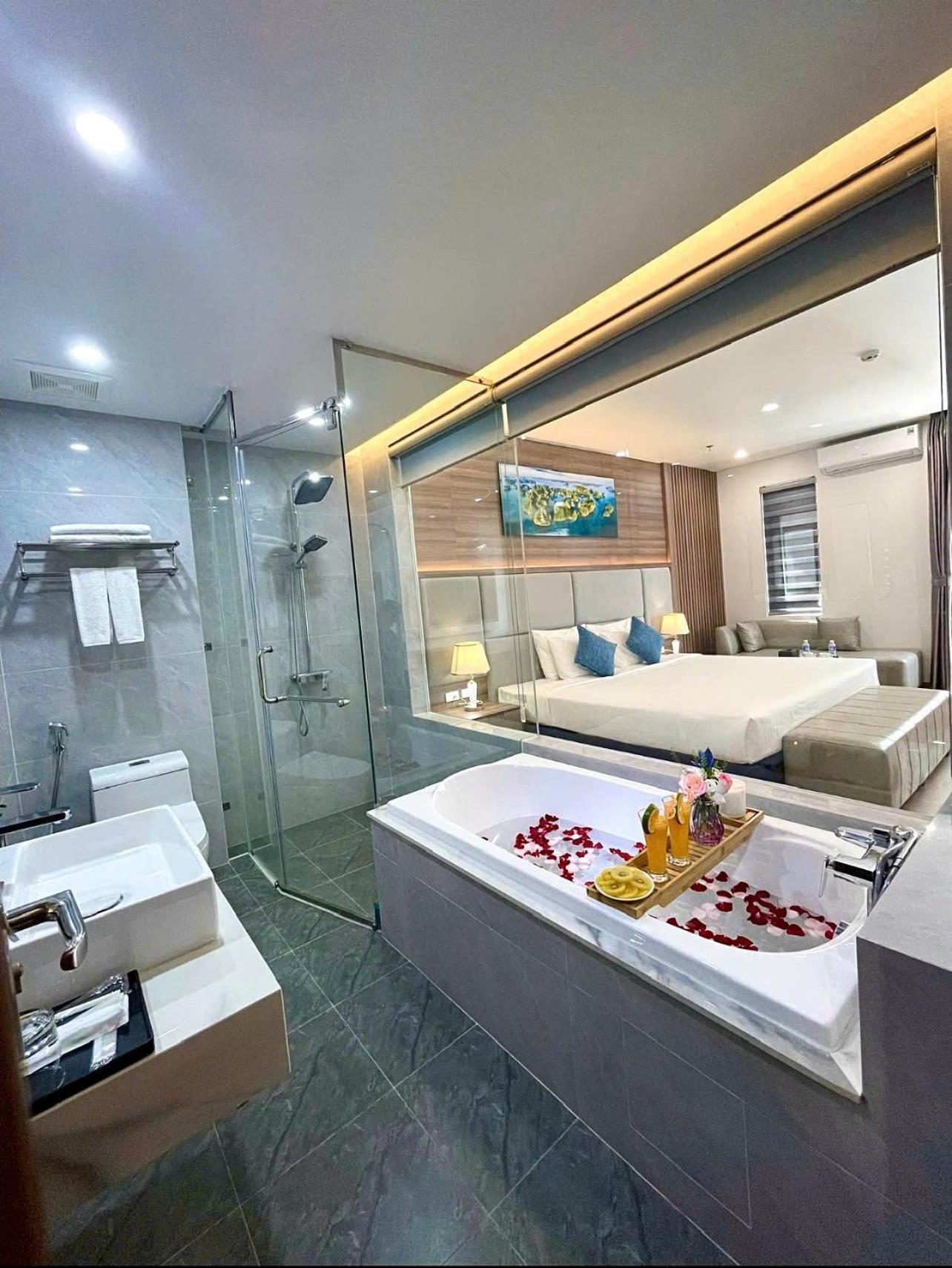 Central Halong Hotel Hạ Long Exterior foto